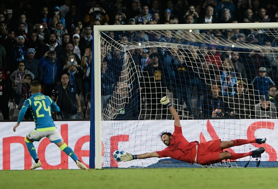UEFA Çempionlar Liqası: Lorenso İnsinya son dəqiqələrdə "Napoli"ni məğlubiyyətdən xilas edib