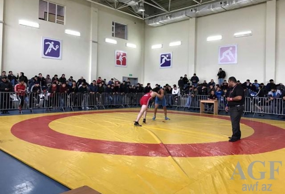 Bakının ən güclü güləşçiləri müəyyənləşib