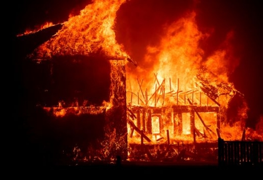 В Калифорнии усилились два лесных пожара
