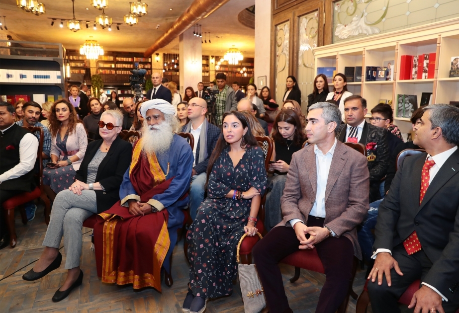 Baku Book Center hosts meeting with world-renowned Sadhguru, presentation of his book