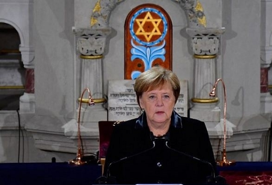 Angela Merkel antisemitizmin artmasına görə narahatdır
