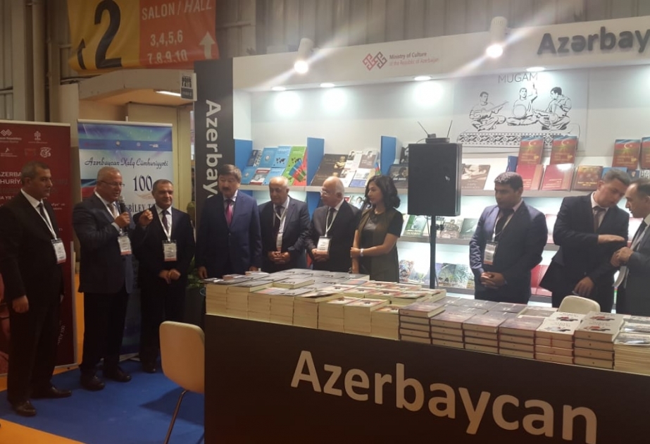 İstanbulda Azərbaycan Milli Kitabxanasının nəşr etdirdiyi kitabların təqdimatı keçirilib VİDEO