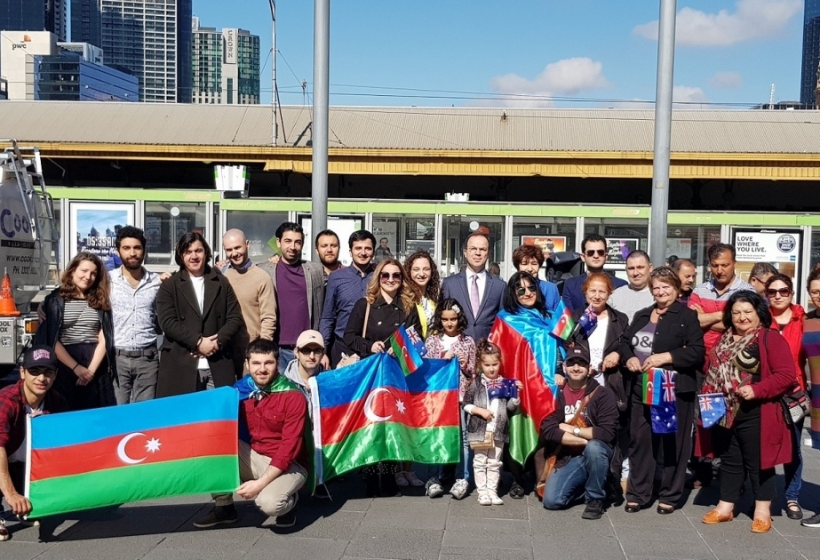 Feierliche Hissung aserbaidschanischer Flagge in Melbourne