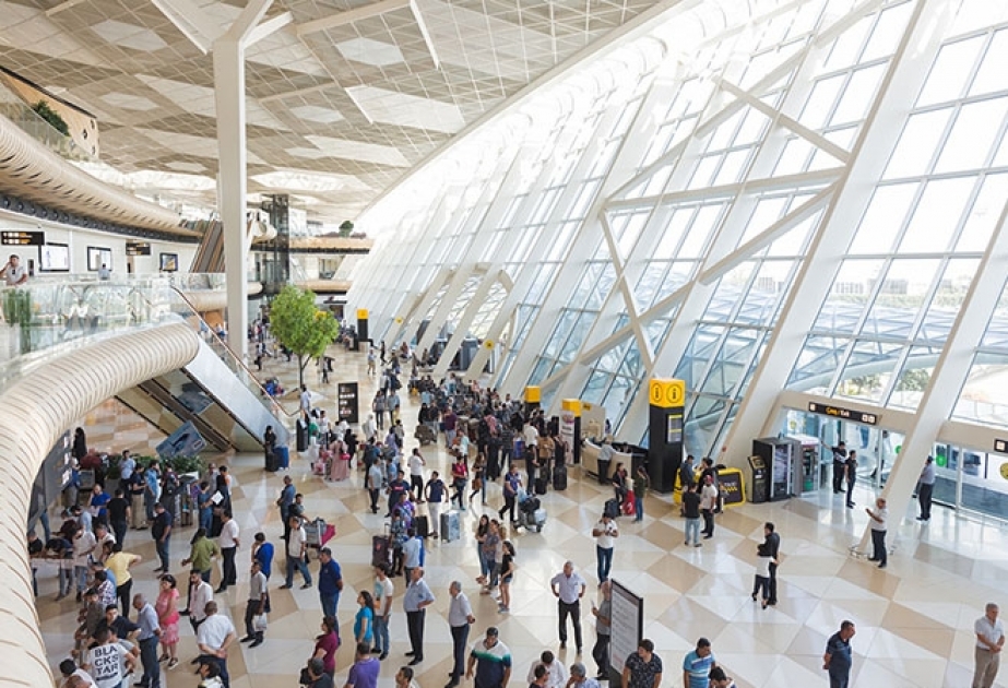 За десять месяцев Международный аэропорт Гейдар Алиев обслужил 3,8 миллиона пассажира