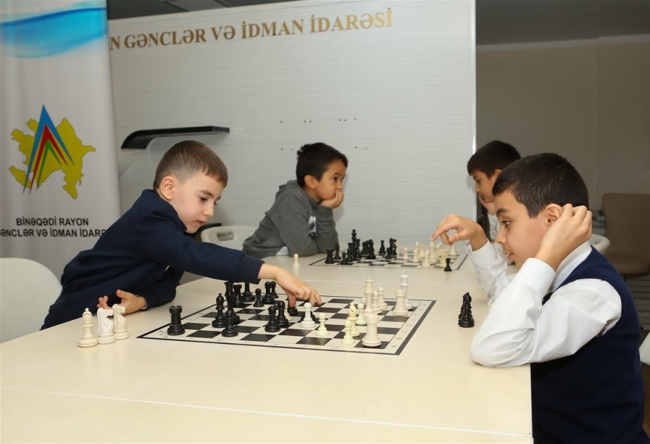 Binəqədi məktəbliləri arasında şahmat üzrə rayondaxili mərhələ yarışına yekun vurulub