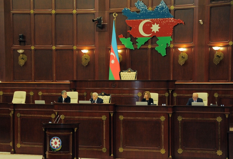 Milli Məclisdə 2019-cu ilin dövlət büdcəsi ilə bağlı müzakirələr başa çatıb