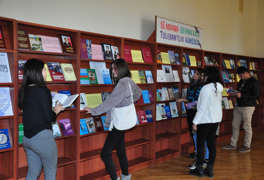 Milli Kitabxanada Beynəlxalq Tolerantlıq Gününə həsr olunan kitab sərgisi açılıb