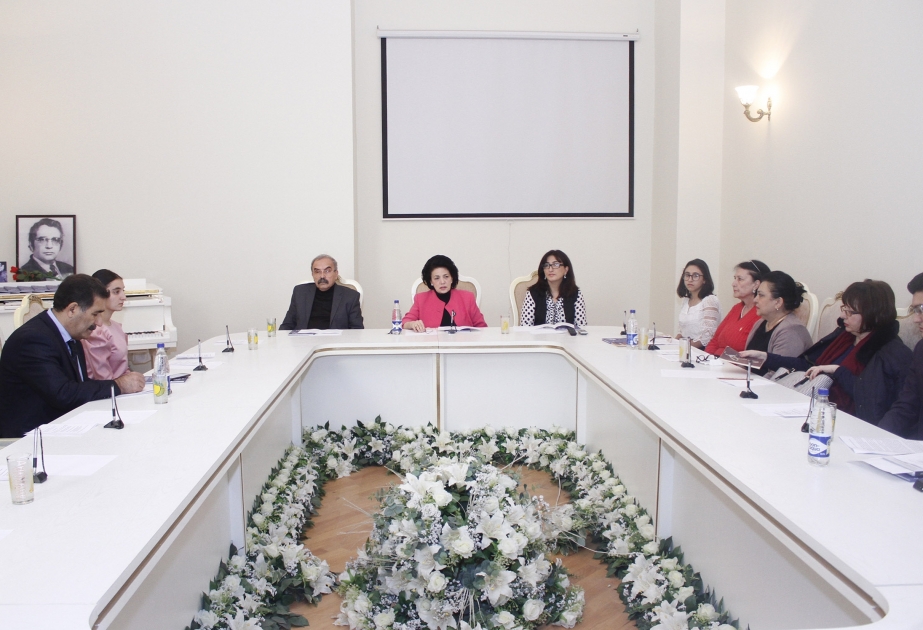 “Qara Qarayevin kino musiqisi” kitabının təqdimatı olub