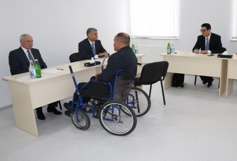 Министр здравоохранения принял граждан в Тертерском районе