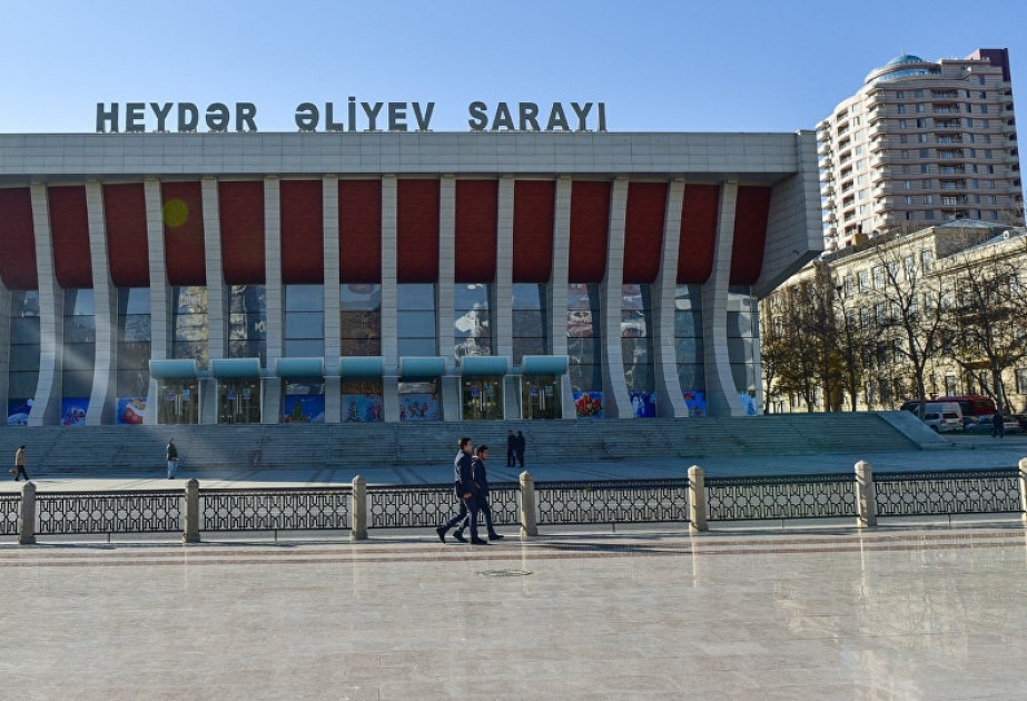 Heydər Əliyev Sarayında tanınmış aşıqların iştirakı ilə saz-söz axşamı