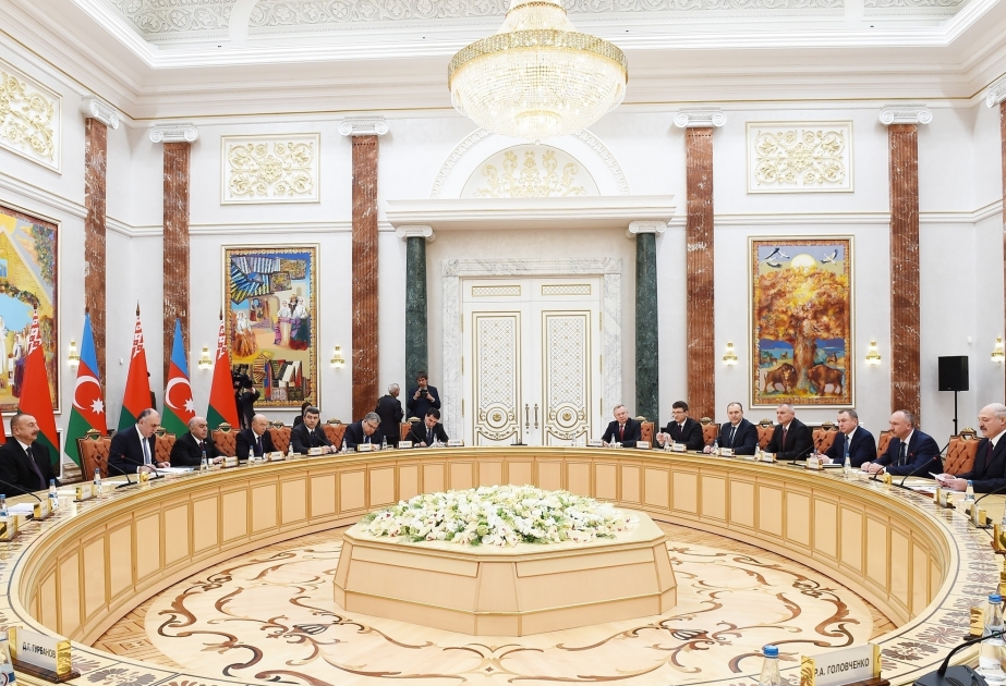 Entretien élargi des présidents azerbaïdjanais et biélorusse VIDEO