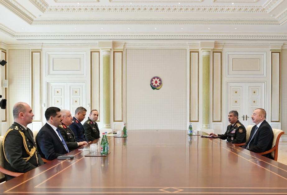 Präsident Ilham Aliyev empfängt türkische Delegation VIDEO