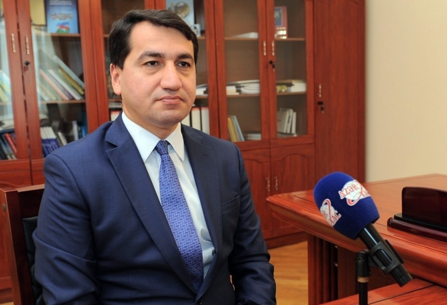 Hikmat Hajiyev: Staatsbesuch von Präsident Ilham Aliyev in Belarus zeugt von Entwicklungsdynamik der aserbaidschanisch-belarussischen Beziehungen