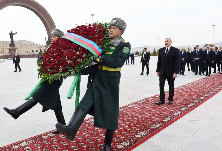 President Ilham Aliyev visited memorial complex ‘People's memory’ in Ashgabat VIDEO