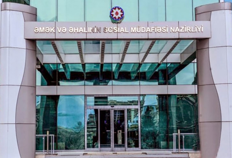 “Xidmət iqtisadi fəaliyyət sahəsində qeyri-rəsmi məşğulluğun qarşısının alınması” mövzusunda seminar keçirilib
