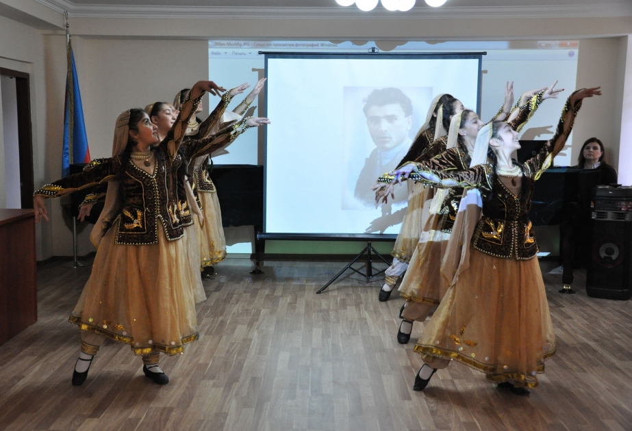 Cahan fikrimizlə süslənəcəkdir, hər zaman nəğməmiz səslənəcəkdir...