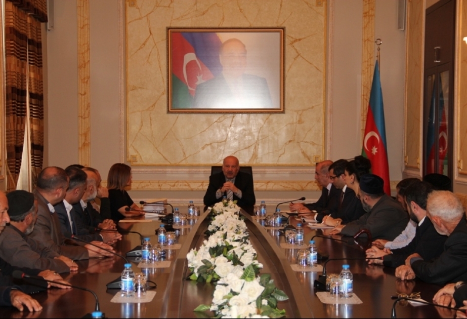 Qeydiyyatdan keçən dini icmalara şəhadətnamələr verilib