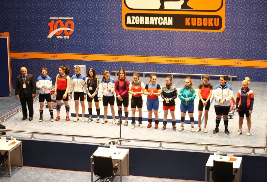 Ağır atletika üzrə Azərbaycan Kubokunun birinci gününə yekun vurulub