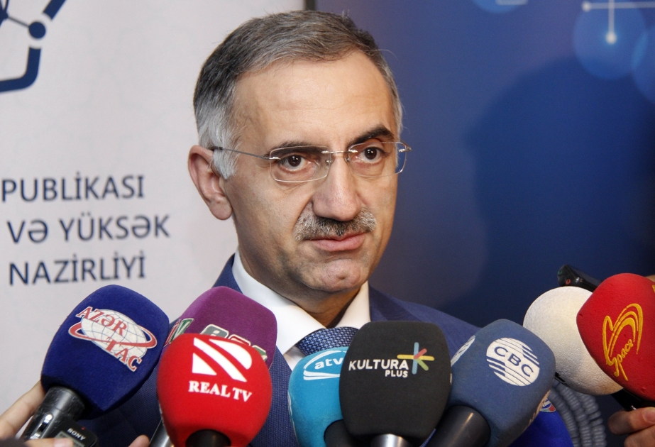 Elmir Vəlizadə: Elektron imzanın başqa ölkələrdə tanınması prosesində maraqlıyıq