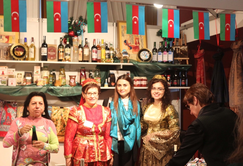 Litvalılar Milad yarmarkasında Azərbaycan “Yallı” rəqsini ifa ediblər