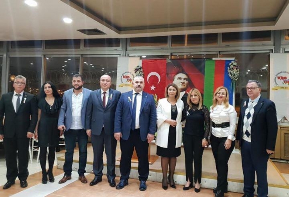Azərbaycan Xalq Cümhuriyyətinin 100 illiyi İzmirdə qeyd olunub