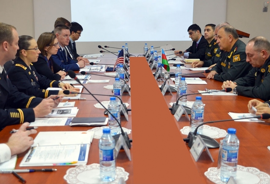مشاورات عسكرية ثنائية بين وزارتي الدفاع الأذربيجانية والأمريكية
