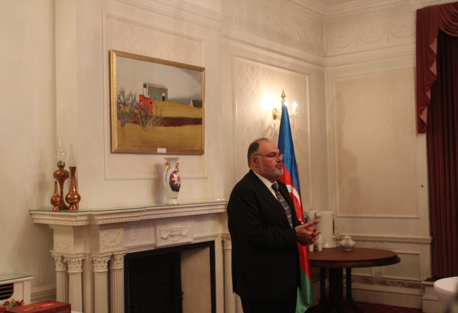 Londonda ümummilli lider Heydər Əliyevin xatirəsi anılıb