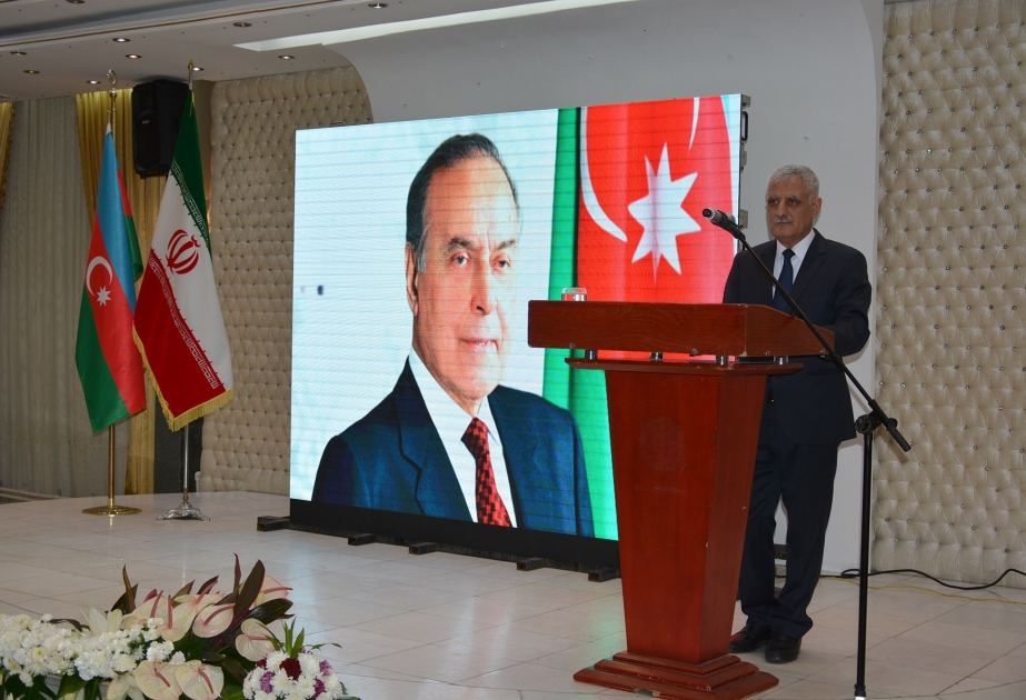 Ümummilli lider Heydər Əliyevin xatirəsi Təbrizdə anılıb
