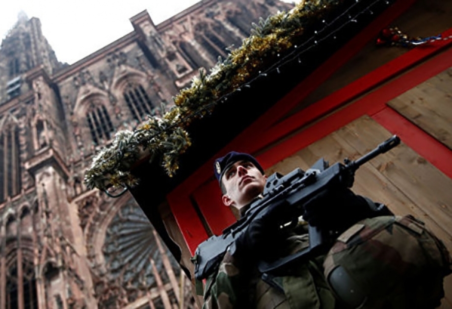 Strasburqun meri şəhərdə baş verənləri terror aktı adlandırıb