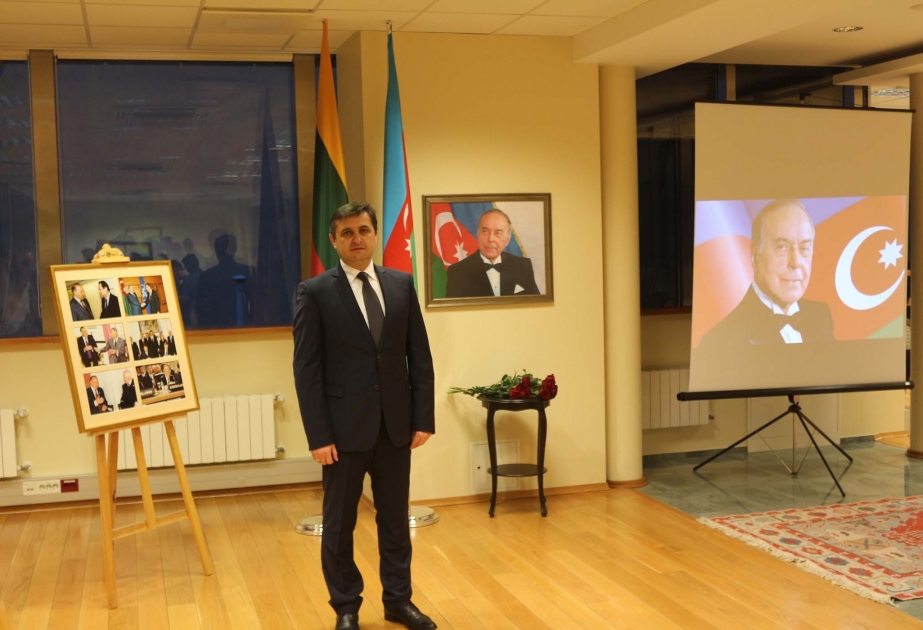 Litvada ulu öndər Heydər Əliyevin xatirəsi anılıb