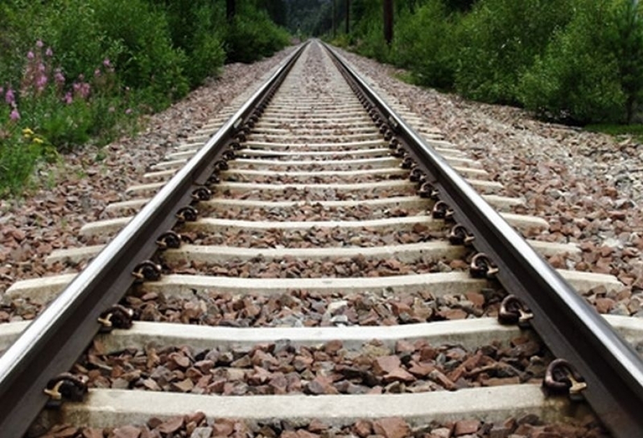 Перевозку листового железа из России по железной дороге Баку-Тбилиси-Карс стали осуществлять грузовыми вагонами