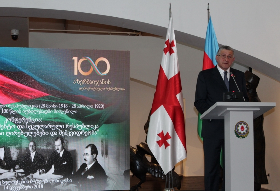 Heydər Əliyev Fondunun təşkilatçılığı ilə Tbilisidə Azərbaycan Xalq Cümhuriyyətinin 100 illiyinə həsr olunan konfrans və sərgi keçirilib