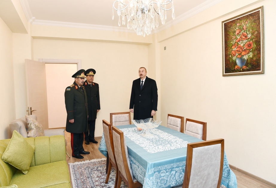 President Ilham Aliyev attended ceremony to give out apartments to servicemen in Sabunchu district VIDEO