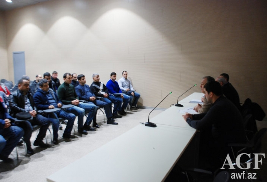Güləş hakimləri və məşqçiləri üçün seminar keçirilib