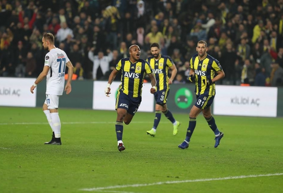 Türkiyə Superliqası: "Fənərbağça"nın yeni baş məşqçisi ilə çempionatdakı ilk oyunu heç-heçə başa çatıb