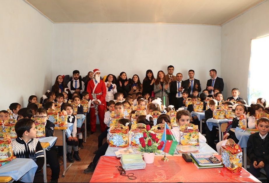 Azərbaycan Universitetinin “Kənd məktəblisinə dəstək” layihəsi davam edir