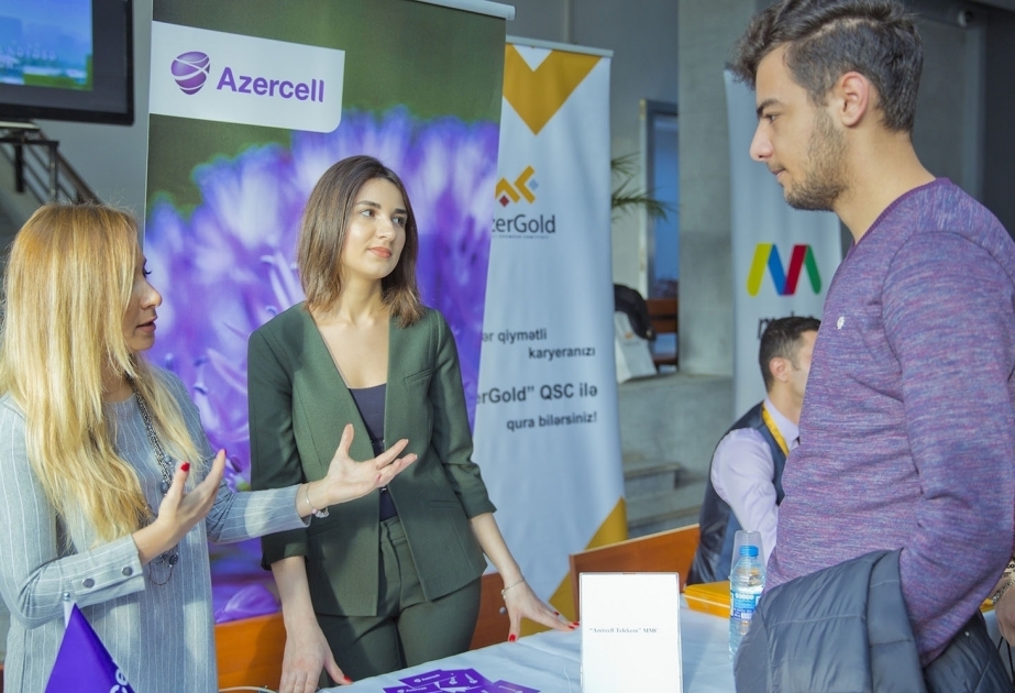 ®  Azercell assists youth in career achievements