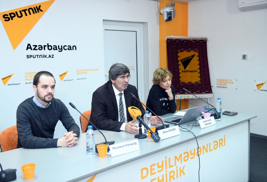 Bakıda Azərbaycan jurnalistləri üçün ustad dərsləri keçirilib