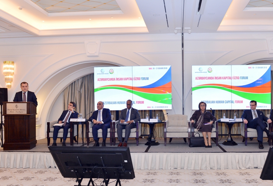 Bakıda keçirilən forumda təhsilin gələcəyi ilə bağlı müzakirələr aparılıb