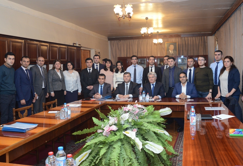 Auditorlar Palatasında təlimlərdə iştirak etmiş mütəxəssislərə sertifikatlar verilib