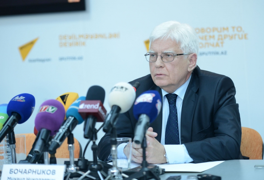 Михаил Бочарников: С регионами Азербайджана тесно работают порядка 80 регионов России