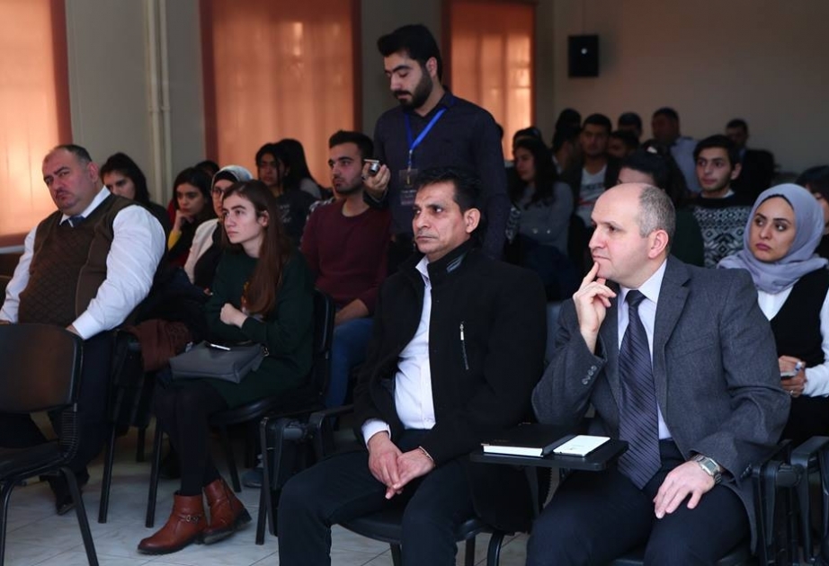 Azərbaycan İlahiyyat İnstitutunda ərəb dilinin öyrənilməsi yolları müzakirə edilib