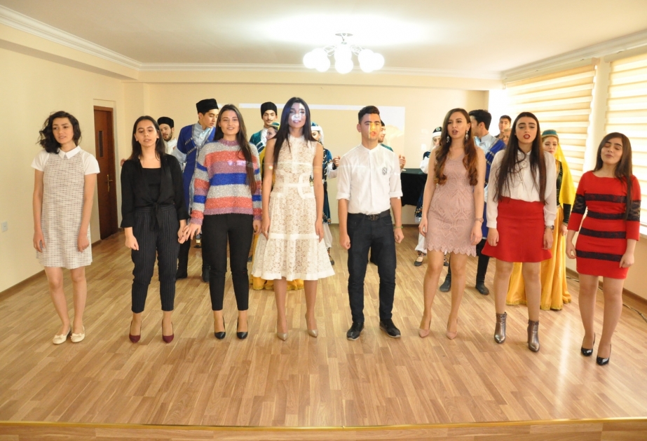 Bakı Xoreoqrafiya Akademiyasında növbəti konsert Dünya Azərbaycanlılarının Həmrəylik Gününə həsr edilib