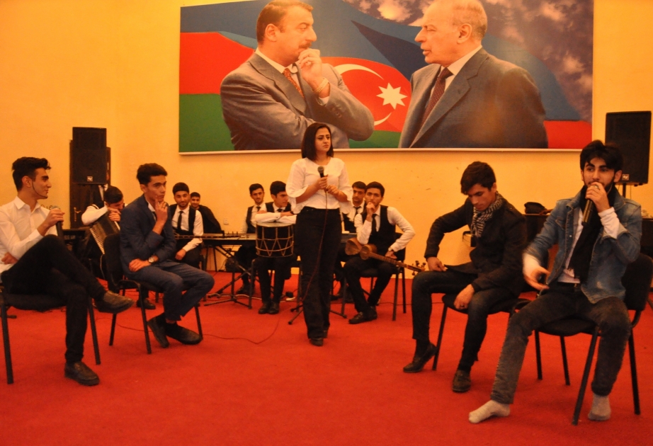 Lənkəran Dövlət Universitetində “Yeni il karnavalı”