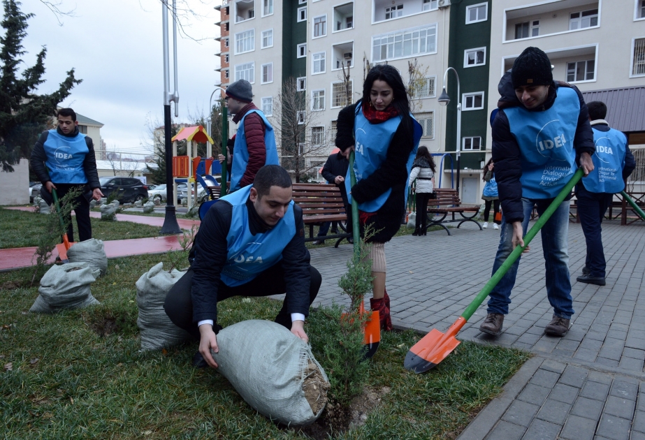 В столице благоустроен и передан в пользование жителей очередной двор