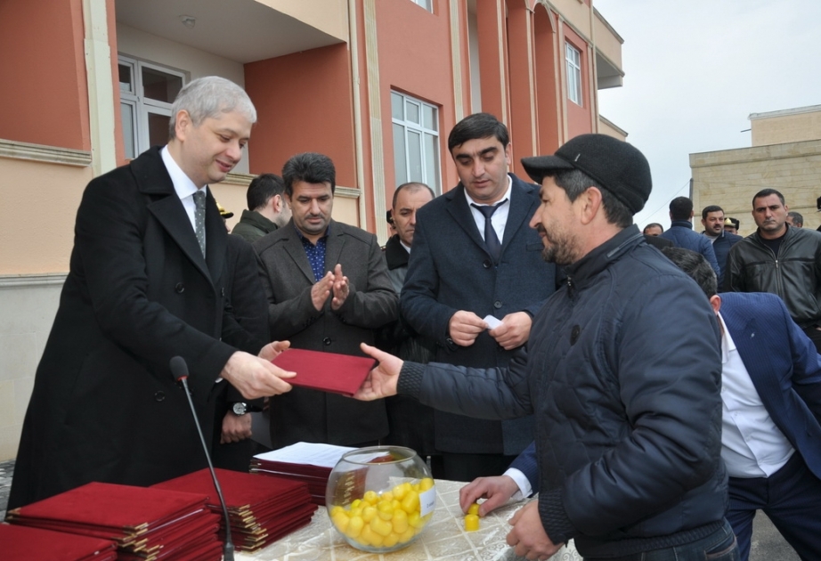 Yeni il ərəfəsində İmişlidə 54 mənzilli yaşayış evi şəhid ailələrinin və Qarabağ müharibəsi əlillərinin istifadəsinə verilib