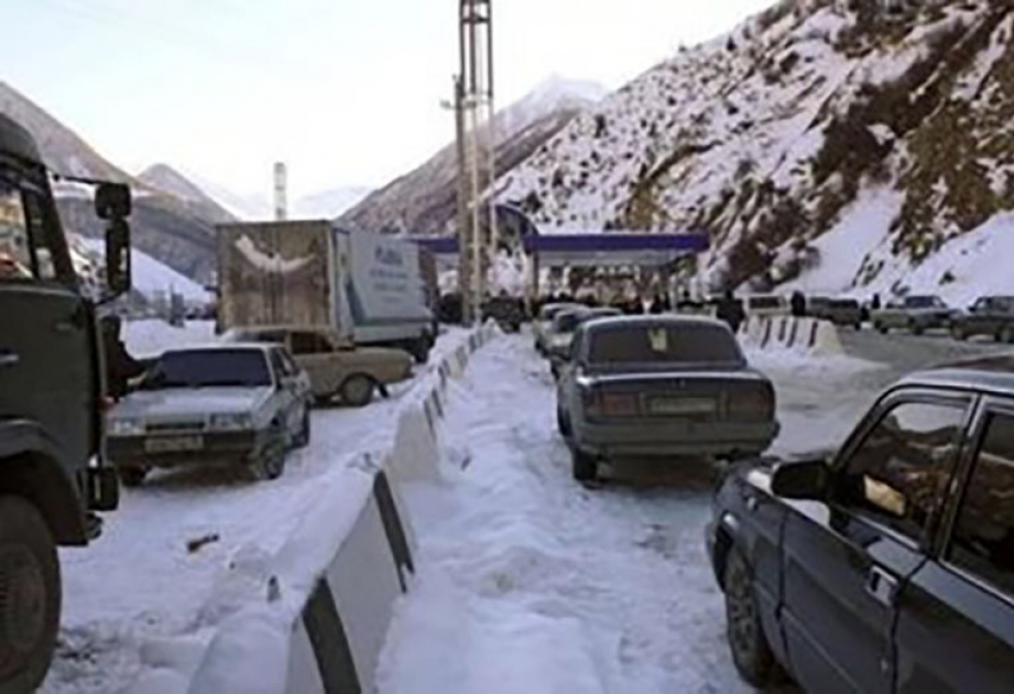 Gürcüstan-Rusiya sərhəd-keçid məntəqəsində ciddi problem yaranıb
