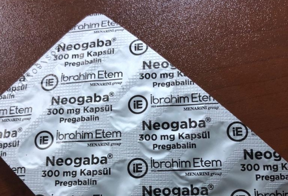 Gömrükçülər çantada güclü təsirə malik dərman preparatı aşkarlayıblar