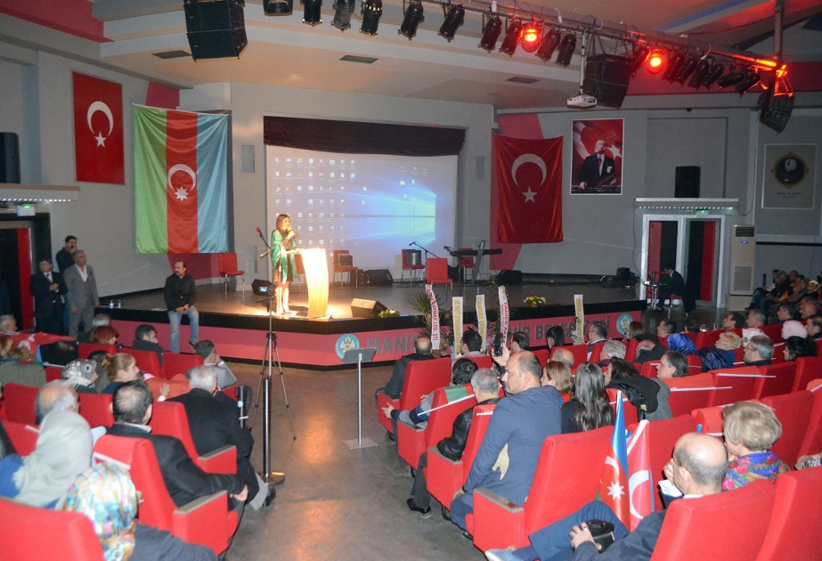 Manisada Dünya Azərbaycanlılarının Həmrəylik Günü və Cümhuriyyətin 100 illik yubileyi qeyd olunub