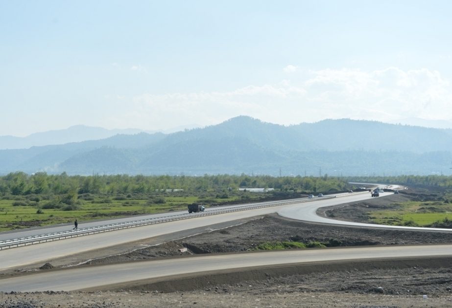 2018-ci ildə cənub bölgəsində yol infrastrukturunun yenilənməsi istiqamətində irimiqyaslı layihələr həyata keçirilib